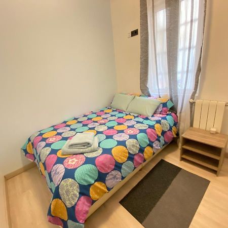 Homestay Herminiopuertas Madrid Exteriör bild